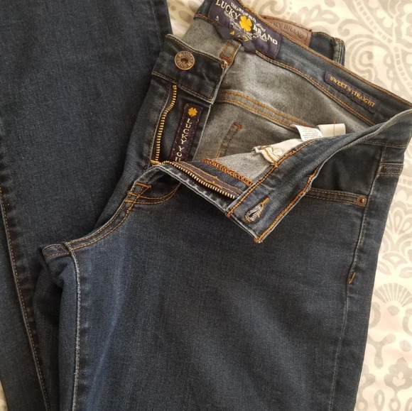 Lucky brand straight leg size 4 jeans - Picture 3 of 15